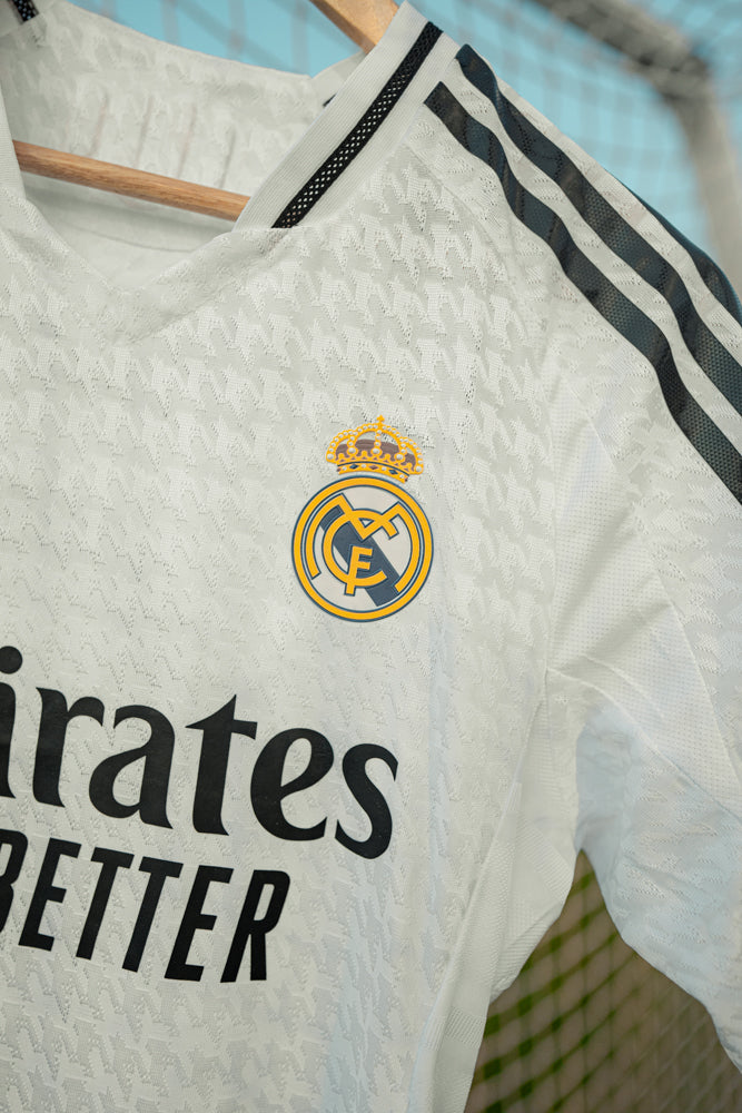 Real Madrid 24-25 Home Kit - PLAYER Version (9 MBAPPE)